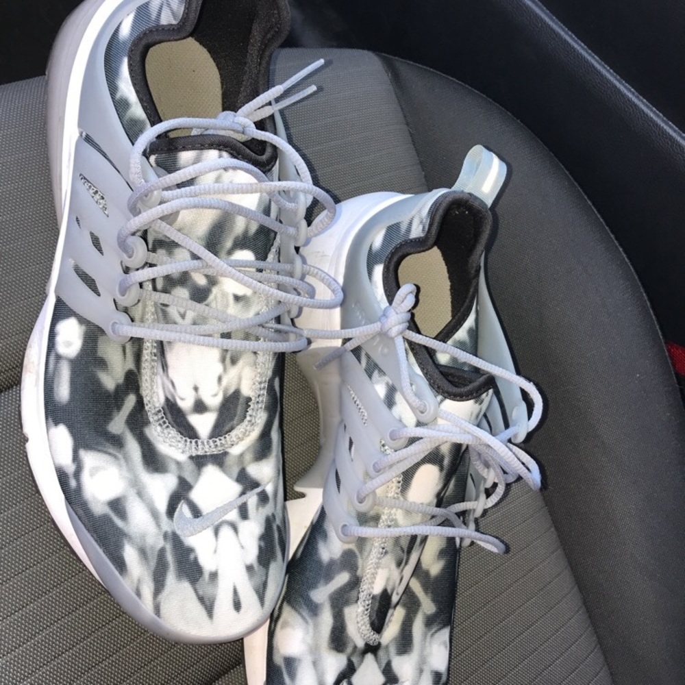 Customized NIKE AIR PRESTOS